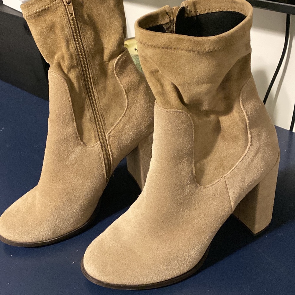 Chinese laundry taupe suede booties